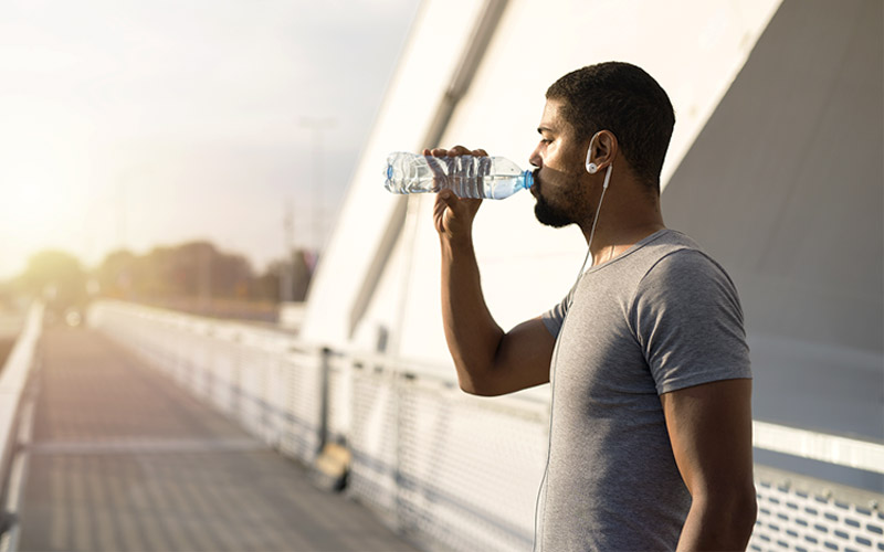 stay hydrated to keep your lungs healthy